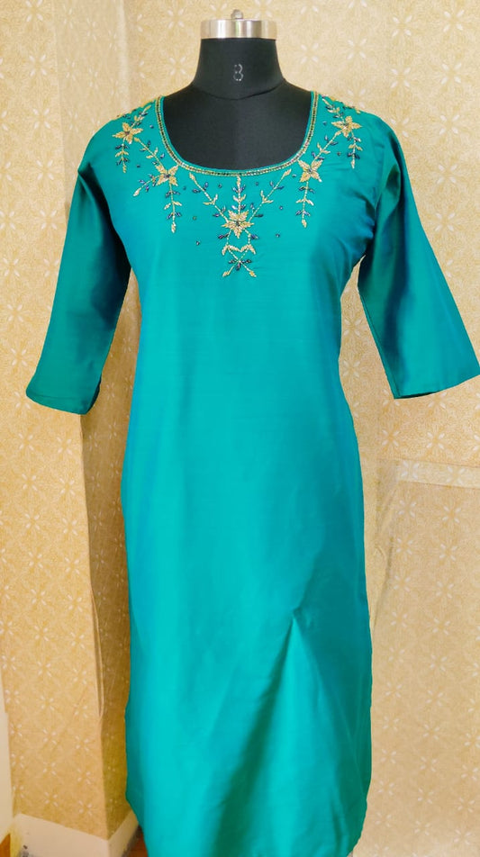 Cotton Silk Handwork Kurti🌼AGCSK135🌼